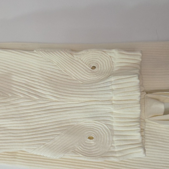 ANDREĀDAMO Off-White Ribbed Pants - Picture 6 of 12